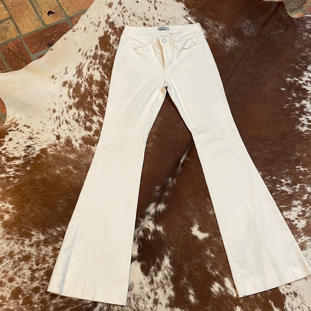 Judy Blue, size 29, white, flare